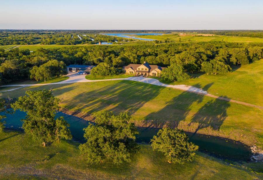 Quality and craftsmanship create this one-of-a-kind ranch