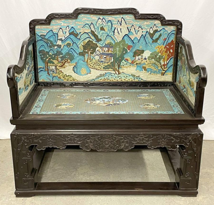 Fine Chinese rosewood hall bench. Auction estimate: $6,000-$10,000