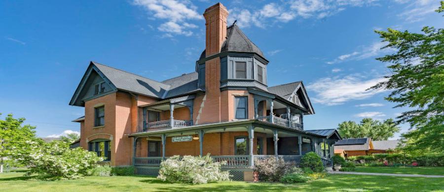 The Gable House is a true Bed & Breakfast inn located in Colorado