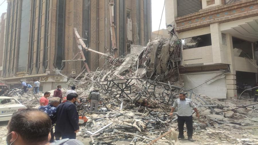 A large portion of the Metropol tower in Abadan, southwest Iran, collapsed Monday morning local time leaving at least seven dead and 31 injured. State media are reporting there is a possibility of more than 50 to 80 others being trapped under the rubble.