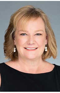 MaryJo McGillicuddy is a passionate, patient, caring, understanding, and responsive Real Estate Agent with Coldwell Banker in Honolulu, Hawaii