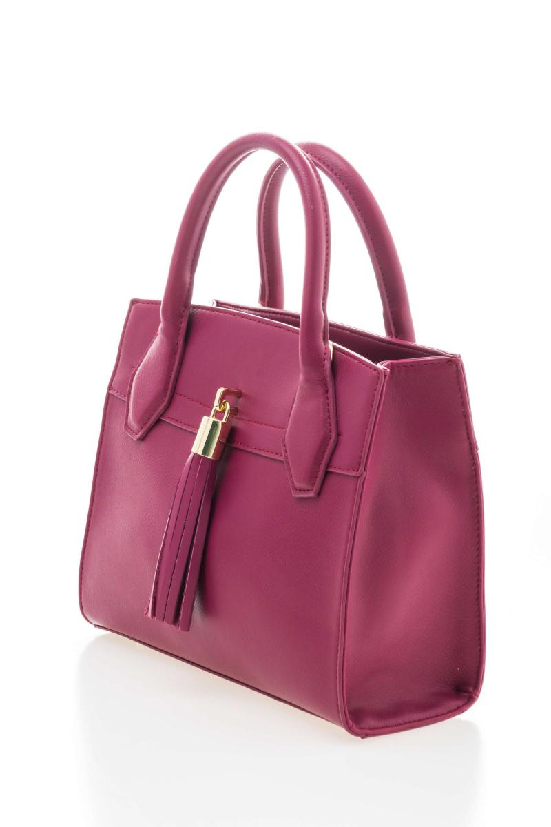 Global Lady Bags Market Growth Insights, Development Statistics, Industry Segments to 2030