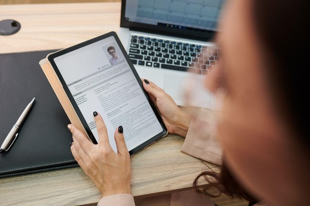 In the same way that artificial intelligence (AI) resumes are all the rage, AI checkers are growing in popularity Expert professional resume writer checking client resume