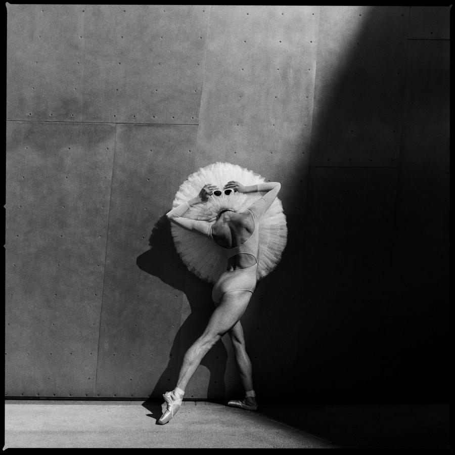 photo of a ballet dancer from David Teran's  'Hasselblad Ballet'