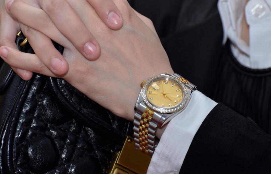 The Influence of Luxury Watches on Contemporary Fashion Trends