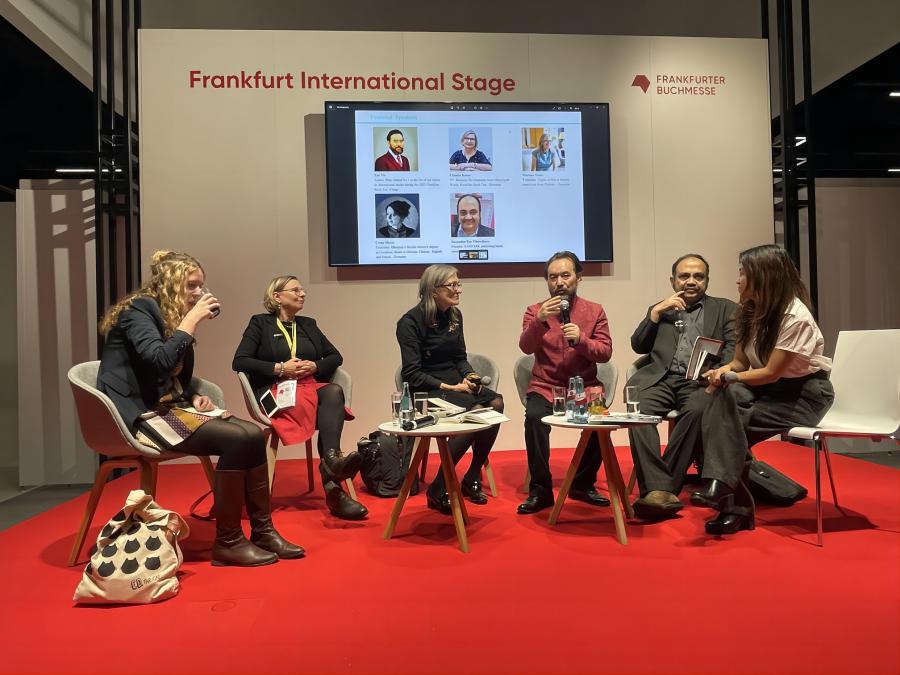 Xue Mo and Featured Speakers at the Frankfurt Book Fair