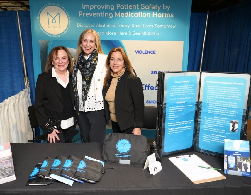 Wendy Dolin, Linda Stern and Kristina Kaiser (pictured from left) present akathisia information at the Washington, DC Psychotherapy Networker Symposium.