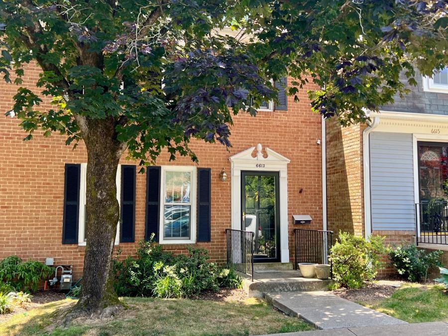 3 BR/3.5 BA brick townhome in the Old Dominion Square neighborhood of highly desirable McLean, VA (Fairfax County)