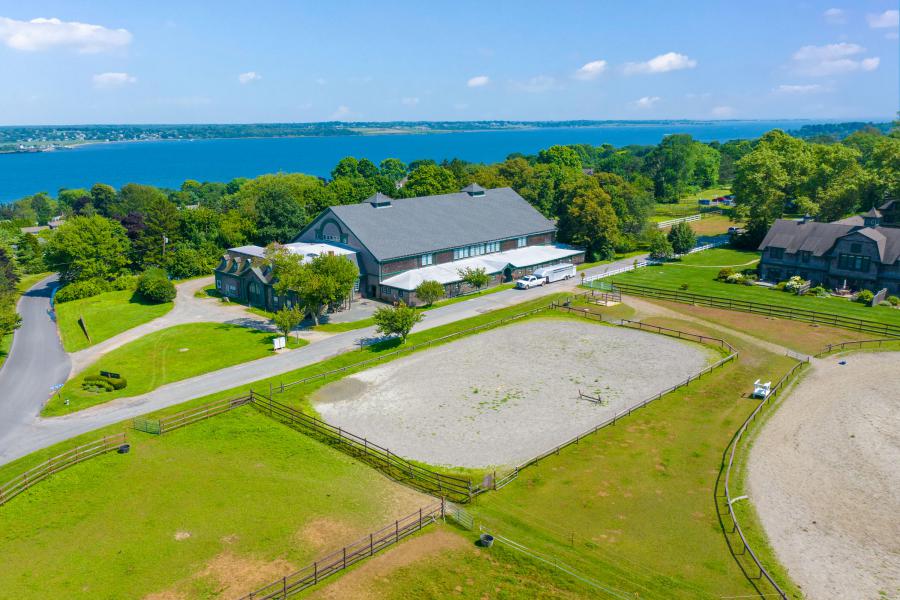 Sandy Point Farm, 30 Sandy Point Farm Road, Portsmouth, Rhode Island