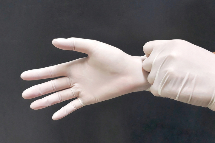 Cleanroom Disposable Gloves Market Insights