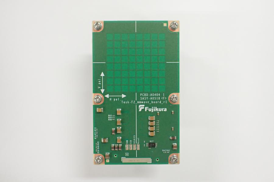 28 GHz millimeter-wave antenna board