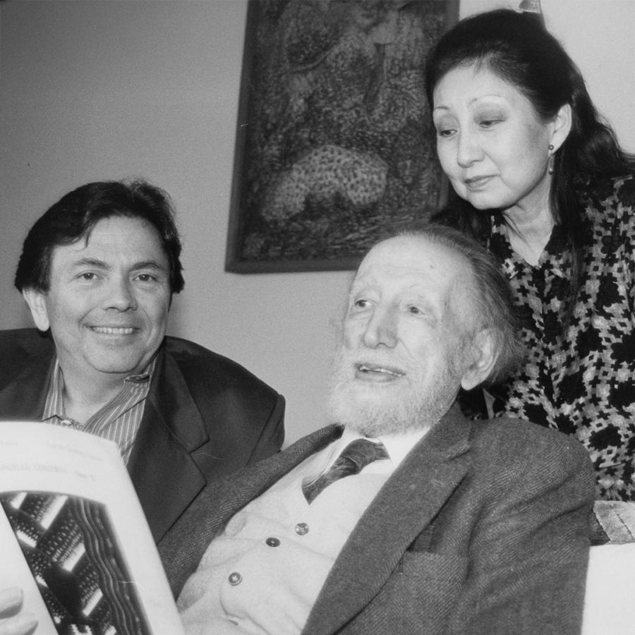 Alan Hovhaness-Fujihara, Schwarz and Hinako sitting together