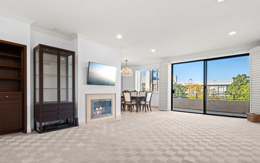 Spacious living room full of light