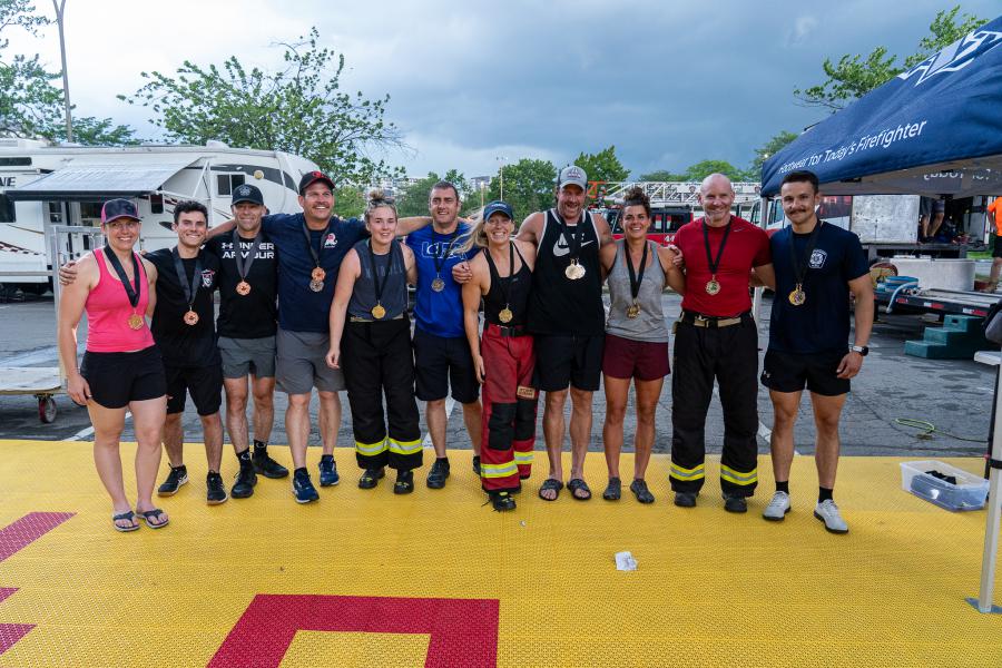 Mixed relay winners
