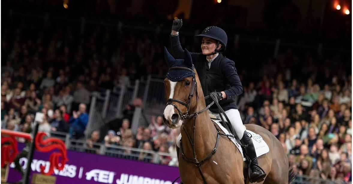 Young Female Athlete Jodie Hall McAteer Is Named Leading Rider Of The ...