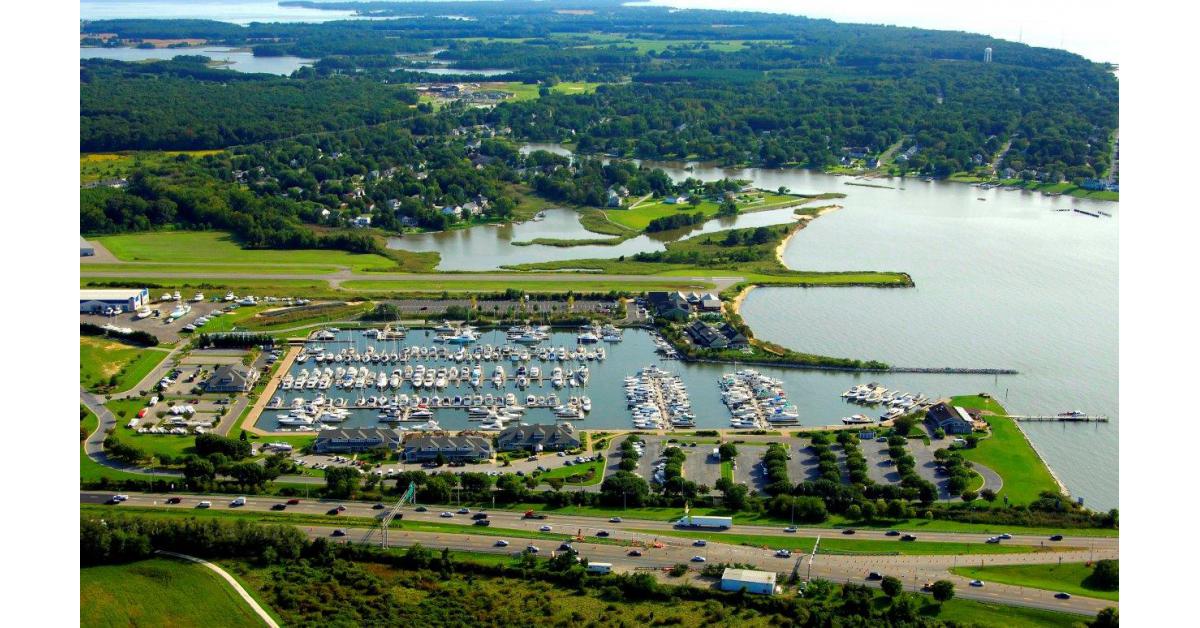 Hinckley Expands with Acquisition of Bay Bridge Marina