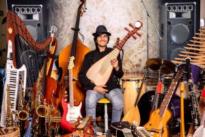 Neil Nayyar: plays more than 100 musical instruments