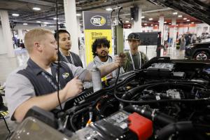 Hands on training in Joe's Garage at AAPEX
