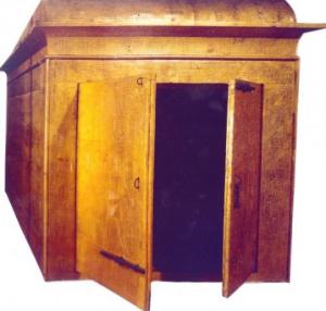 Gold covered ancient Egyptian room