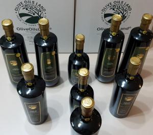 Olive oil is not a new thing and you might be surprised to know that Olive Oil can protect you against this devastating virus. So, have a look at the following points to know why it is the best medicine for the Corona virus: