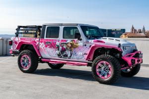 Pink and white 2020 Jeep Gladiator with Spider-Gwen artwork
