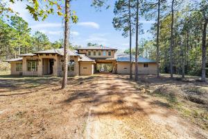 Home on Acreage in Cleveland TX
