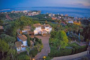 Opulent luxury awaits in this captivating Mediterranean villa.