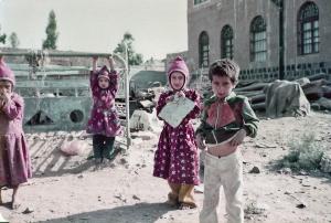 "Kids Playing in the Street - Sana'a, Yemen 1982" by Gareth1953 All Right Now is licensed under CC BY 2.0