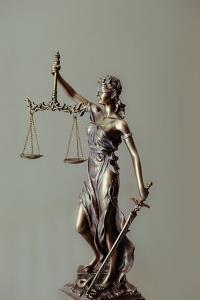 statue representing fair law