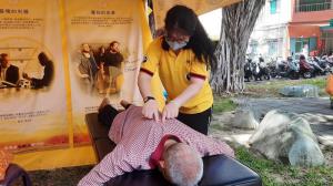 A Volunteer Minister provided a Scientology assist to this gentleman who was surprised how much relief he experienced from the simple procedure.