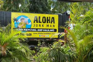 Aloha Junk Man Truck Honolulu