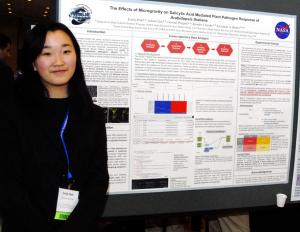  Emily Park, Research Intern at NASA Ames Research Center, presenting at the ASGSR Conference