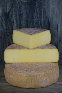 Pawlet Cheese - Consider Bardwell Farm