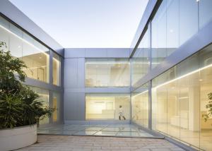 Oran's cancer hospital has been designed by Lecoc Arquitectura in Spain