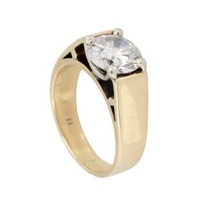 14kt gold lady's combination cast and assembled four-prong solitaire ring with a bright polish finish and one diamond weighing 2.82 carats (CA$15,340).