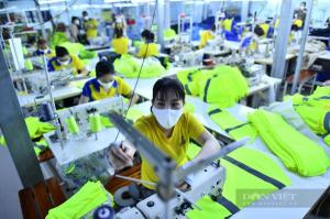 Vietnam Clothing Manufacturer continues to be a strong exporter of uniforms even with global supply disruption