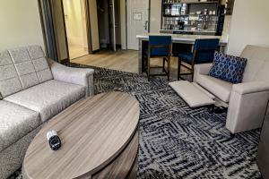 Candlewood-Suites-Melbourne-Viera-Living-Room-and-Kitchen