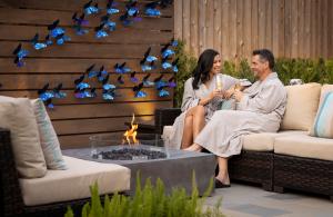 couple at fire pit