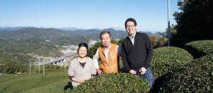 Ian Chun with the Kinezuka family, Japanese tea farmers