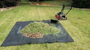 The Leaf Burrito flattens like a tarp to collect yard waste. Users then zip the belly and edges together to contain the debris. Handles make it easy to move the Burrito to the curb.