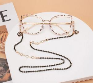 eyeglass chain of Lensmart
