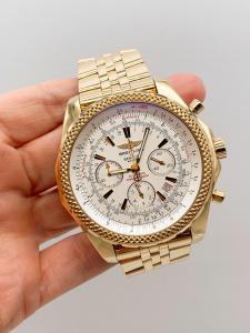 Breitling Bentley 18k yellow gold chronograph watch that originally retailed for over $50,000, weighing 310 grams in total (estimate $30,000-$35,000).