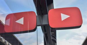Youtube play buttons