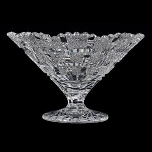 American Brilliant Cut Glass tazza (shallow bowl of wide form, standing on a footed stem), in the Willow pattern by Hawkes, 5 ¾ inches by 9 inches, with a hobstar foot and fabulous blank.