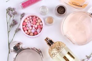 Premium Cosmetics Market (Different Premium Cosmetics Products, Brushesh, Creams, and etc)