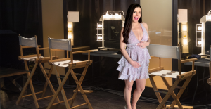 Carissa Biele revealing her baby bump