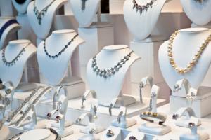 Diamond jewellery market-PMI