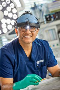 Breast Implant Plastic Surgeon Doctor Shaher Khan in operating room of Executive Plastic Surgery in Novi, Michigan Explant Expert