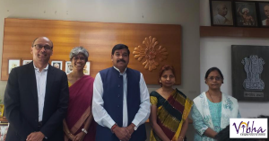 Vijay Vemulapalli and the Vibha team meets with Gujarat's Education Minister to discuss the MoU signed to improve learning levels in 199 rural schools in 3 districts in Gujarat