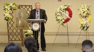 Colonel (Ret.) Wes Martin, U.S. Army, former Senior Antiterrorism Officer – Iraq, addresses the memorial reception hosted by the NCRI-US at Georgetown University honoring the late Prof. Raymond Tanter.
